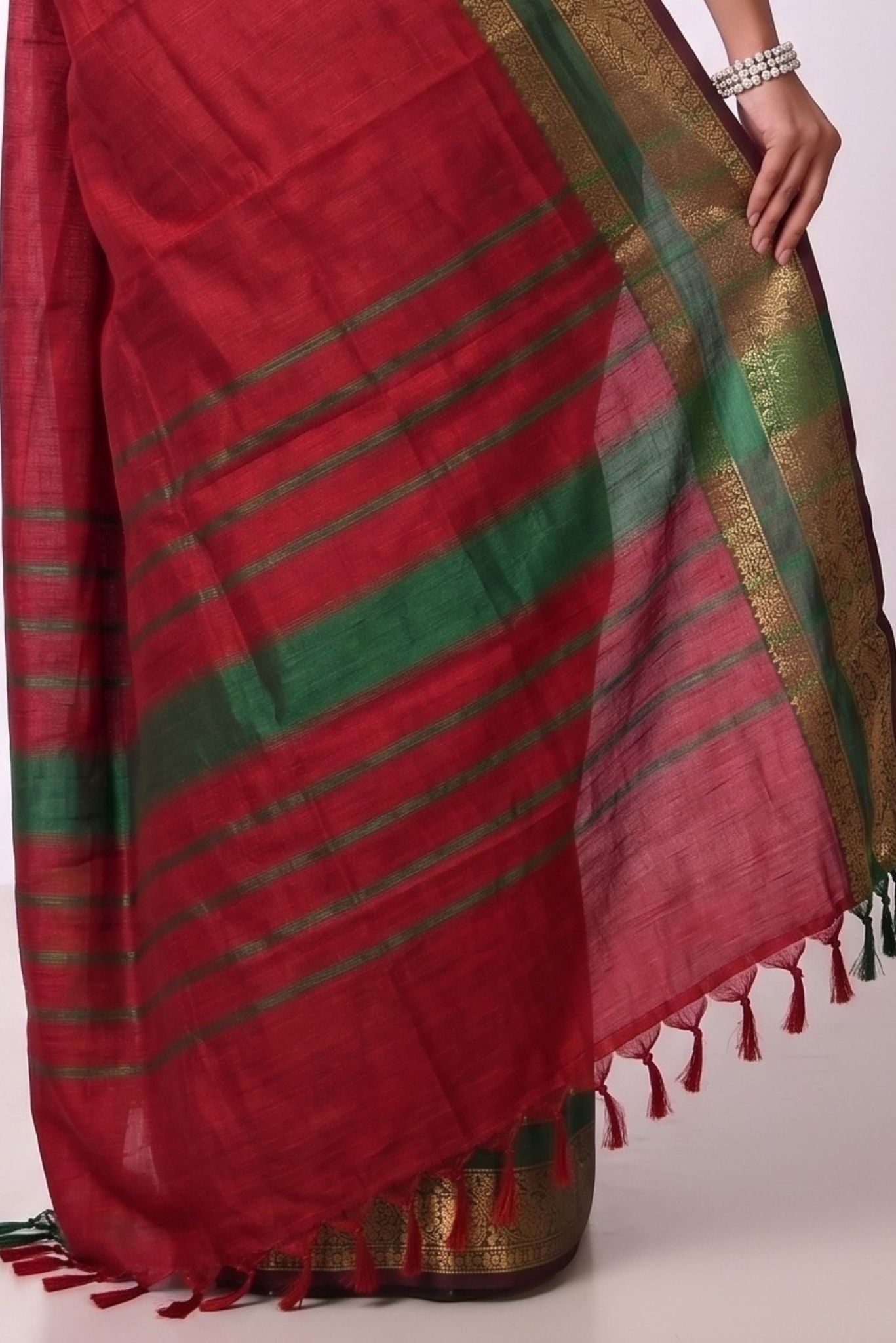 SAANVI - MAROON & GREEN